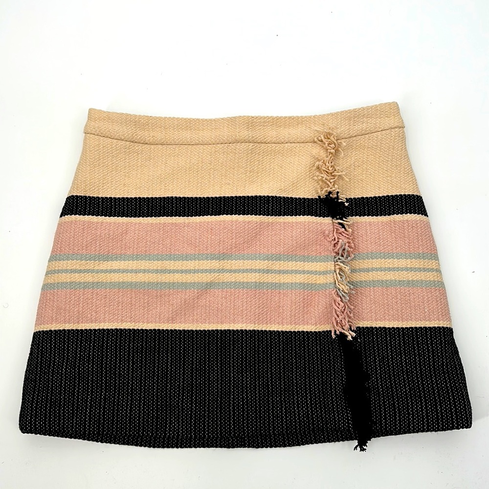 BCBGMaxazria skirt size 6 mini skirt